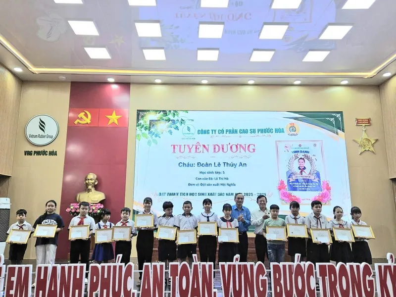 Tuyên dương học sinh tiêu biểu năm học 2025 – 2026